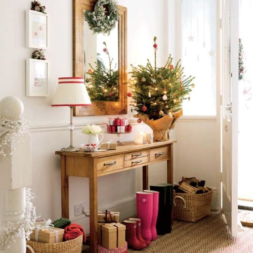 Modern-Decorating-Ideas-for-Christmas-Tree-6