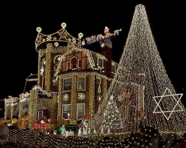 Awesome Outdoor Christmas Lights House Decorating