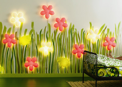 Lamp  Kids Room on Kids Wall Lamp In The Shape Of A Flower